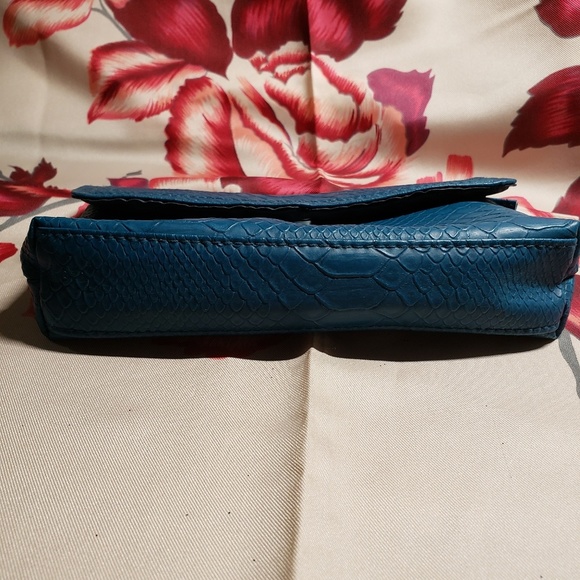 Merle Norman Cosmetic Case - Picture 5 of 7